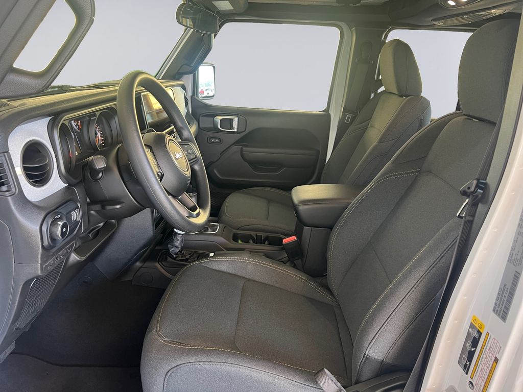 2025 Jeep Wrangler Sport photo 10