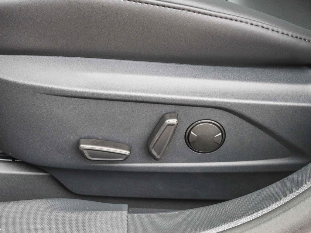 2025 Ford Mustang Mach-E Premium photo 20