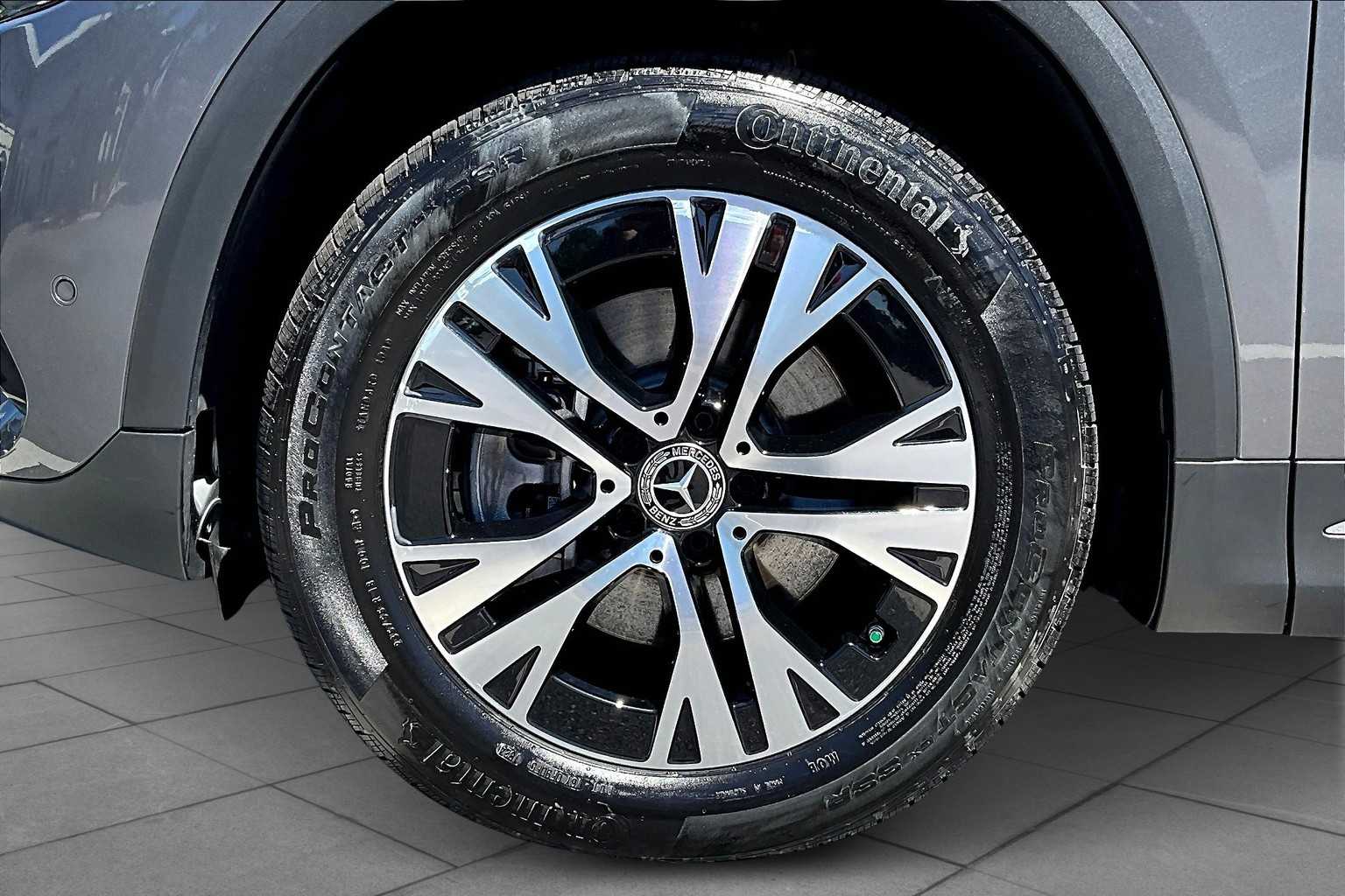 2025 Mercedes Benz GLA 250 photo 8