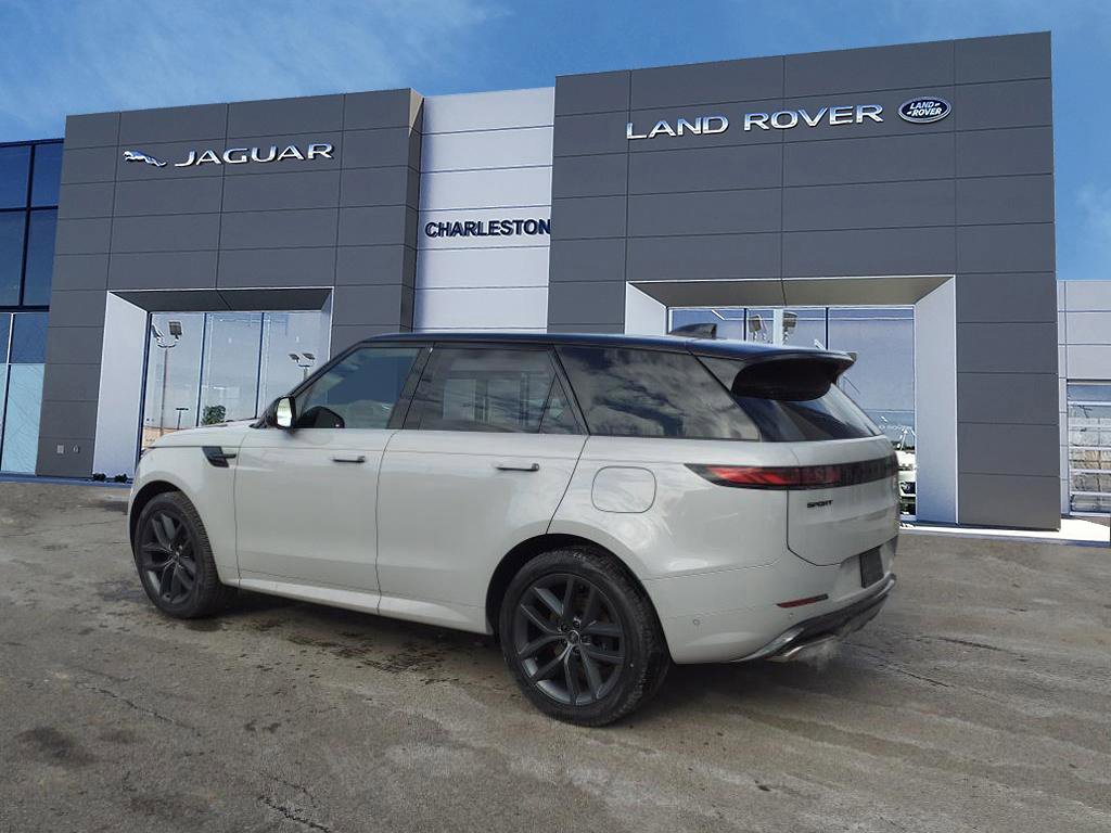 2025 Land Rover Range Rover Sport SE photo 2