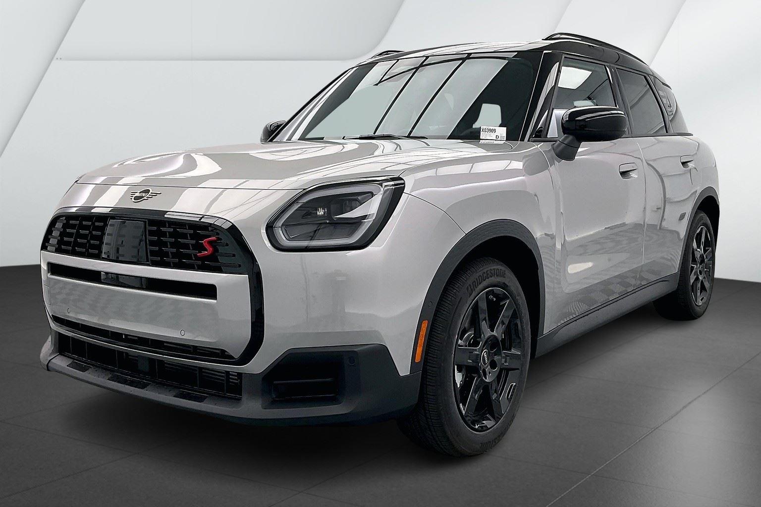 2026 MINI Countryman S's photo