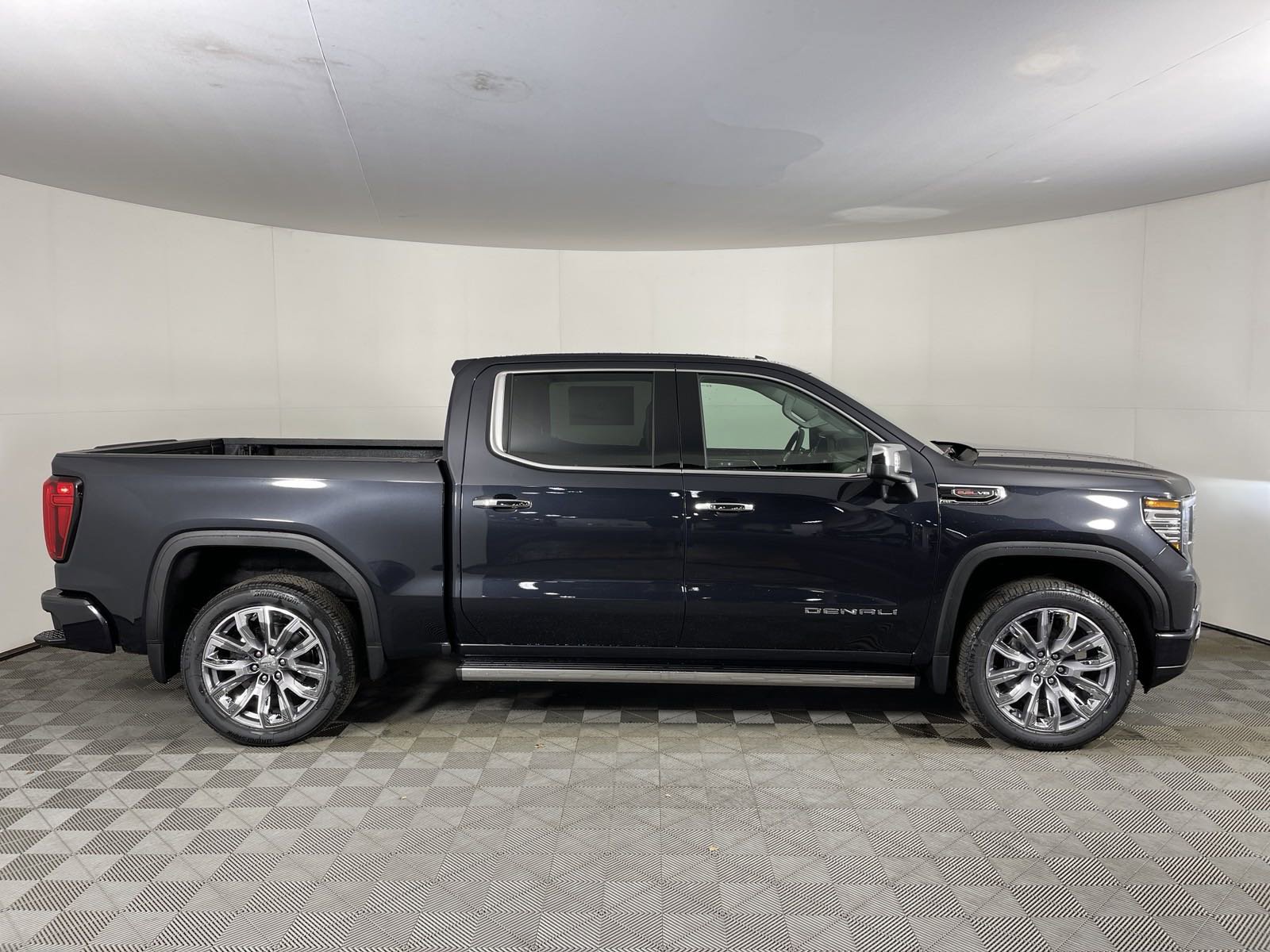 New 2024 GMC Sierra 1500 Denali Crew Cab in Altoona 24GT144 Stuckey GMC