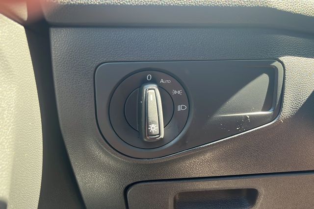 2019 Volkswagen Tiguan S photo 10