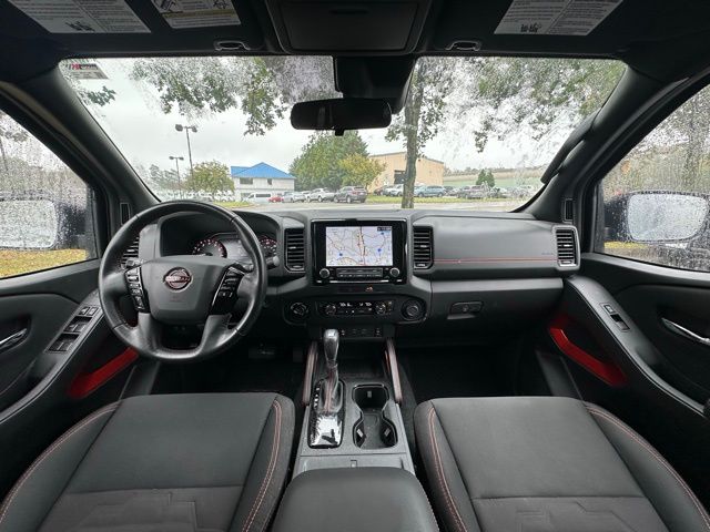 2023 Nissan Frontier PRO-4X photo 2