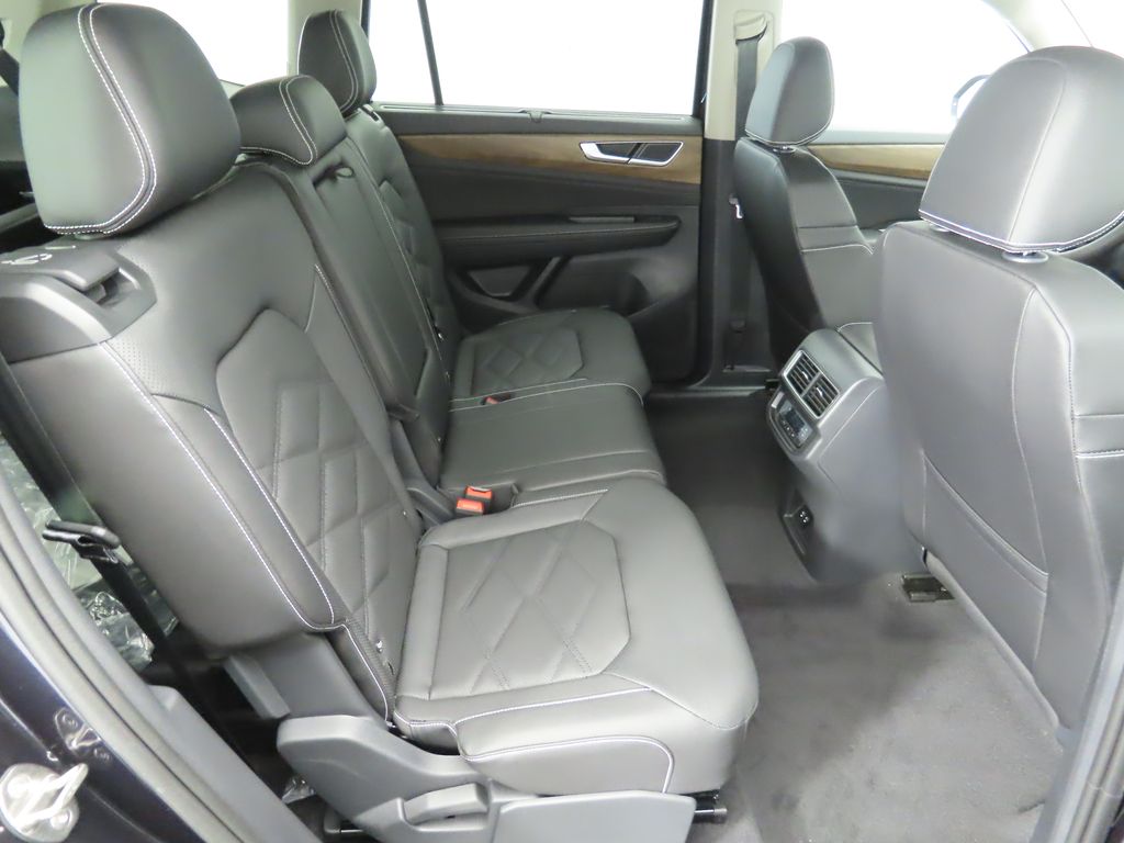 2026 Volkswagen Atlas SE Technology photo 21