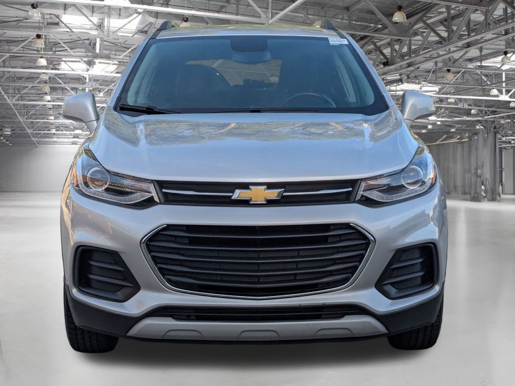 2019 Chevrolet Trax LT photo 2
