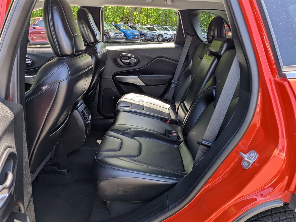 2021 Jeep Cherokee Latitude Lux photo 22