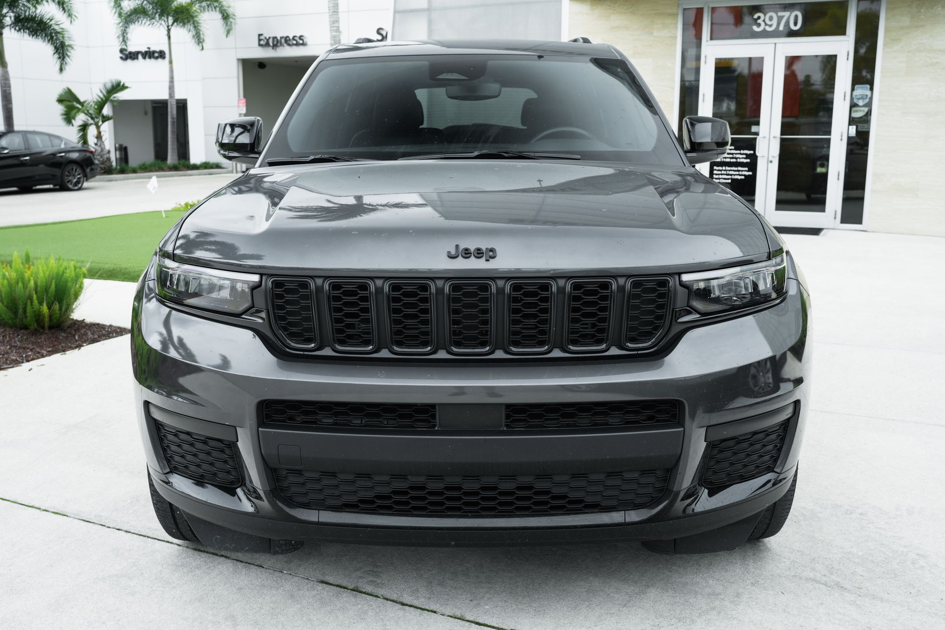 2021 Jeep Grand Cherokee Altitude photo 2