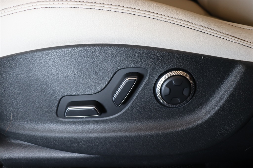 2026 Genesis GV70 2.5T Select photo 8