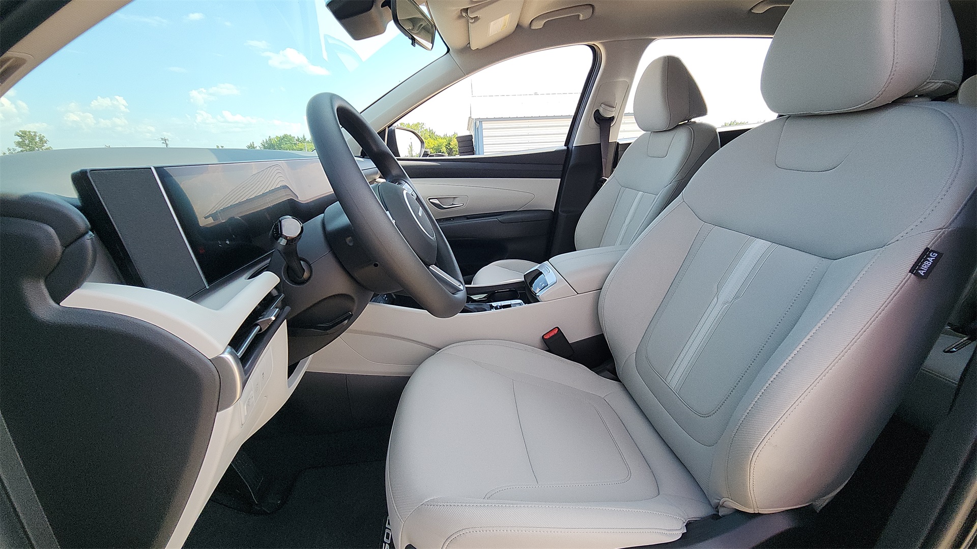 2026 Hyundai Tucson SEL photo 10