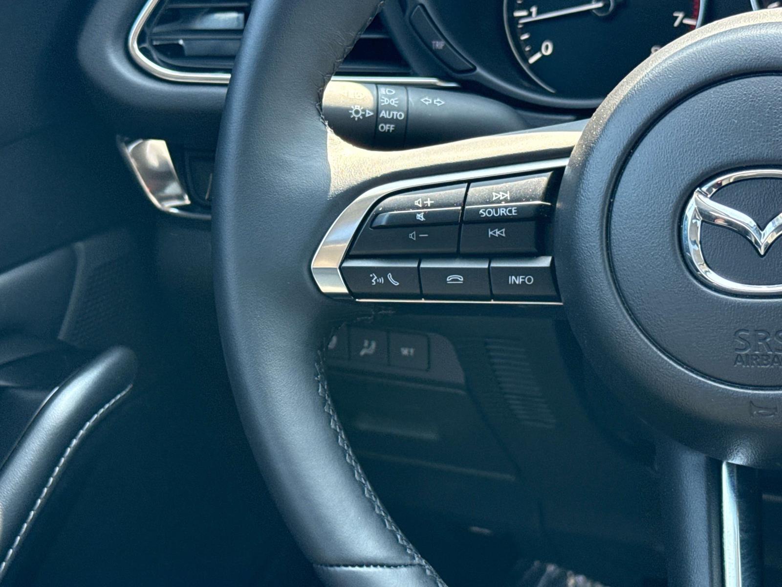 2025 Mazda CX-30 2.5 S Preferred photo 12