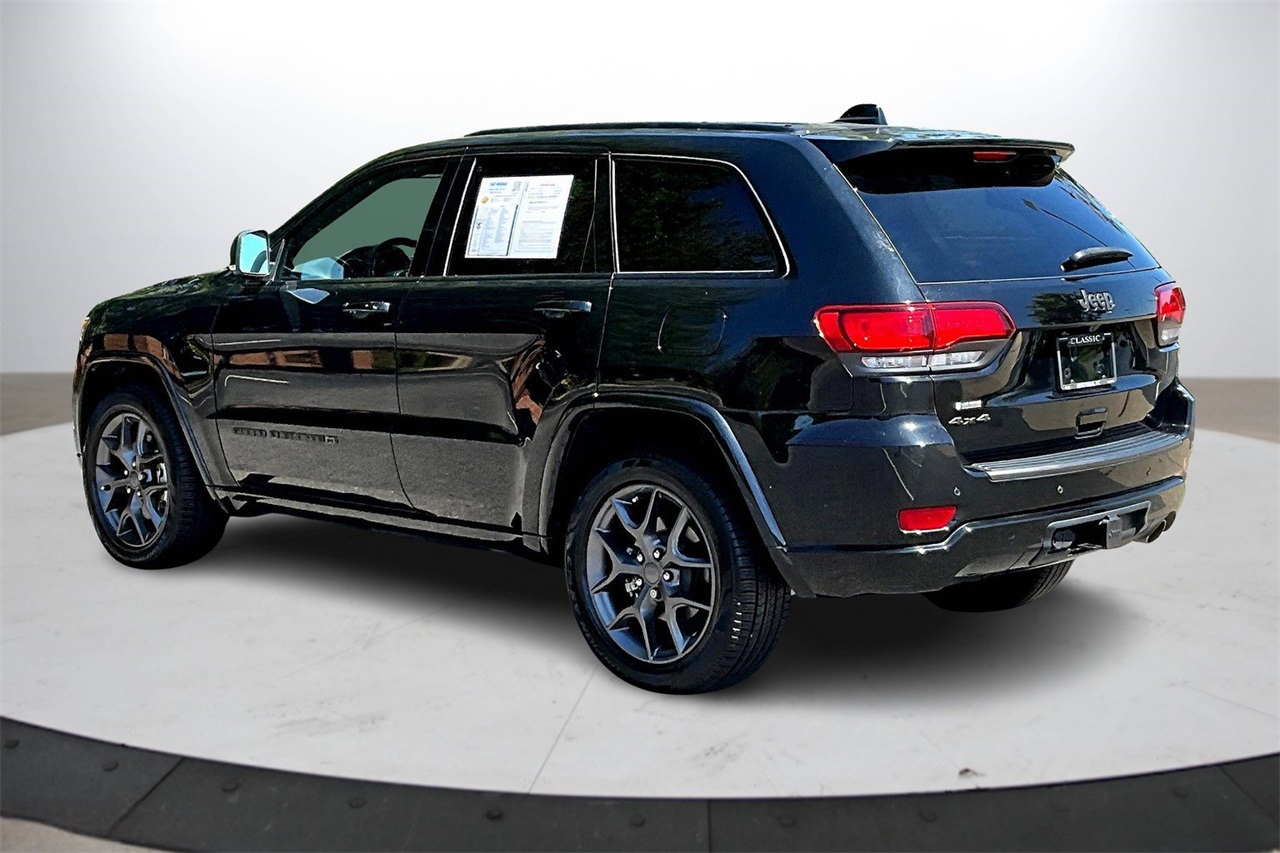 2021 Jeep Grand Cherokee Anniversary Edition photo 6