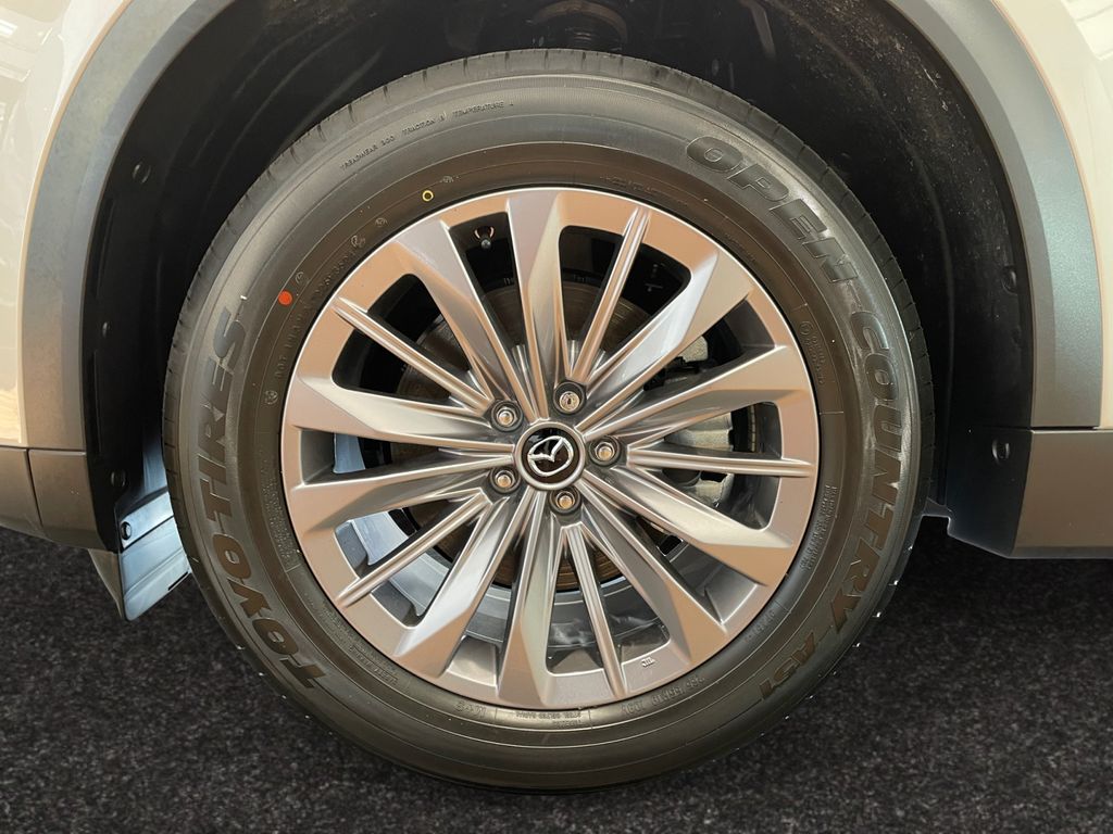 2025 Mazda CX-90 Preferred photo 11
