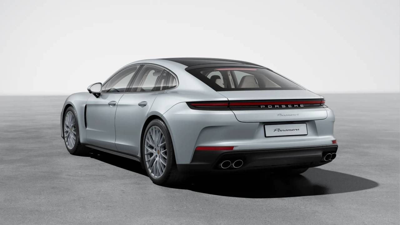 2026 Porsche Panamera 4 photo 3