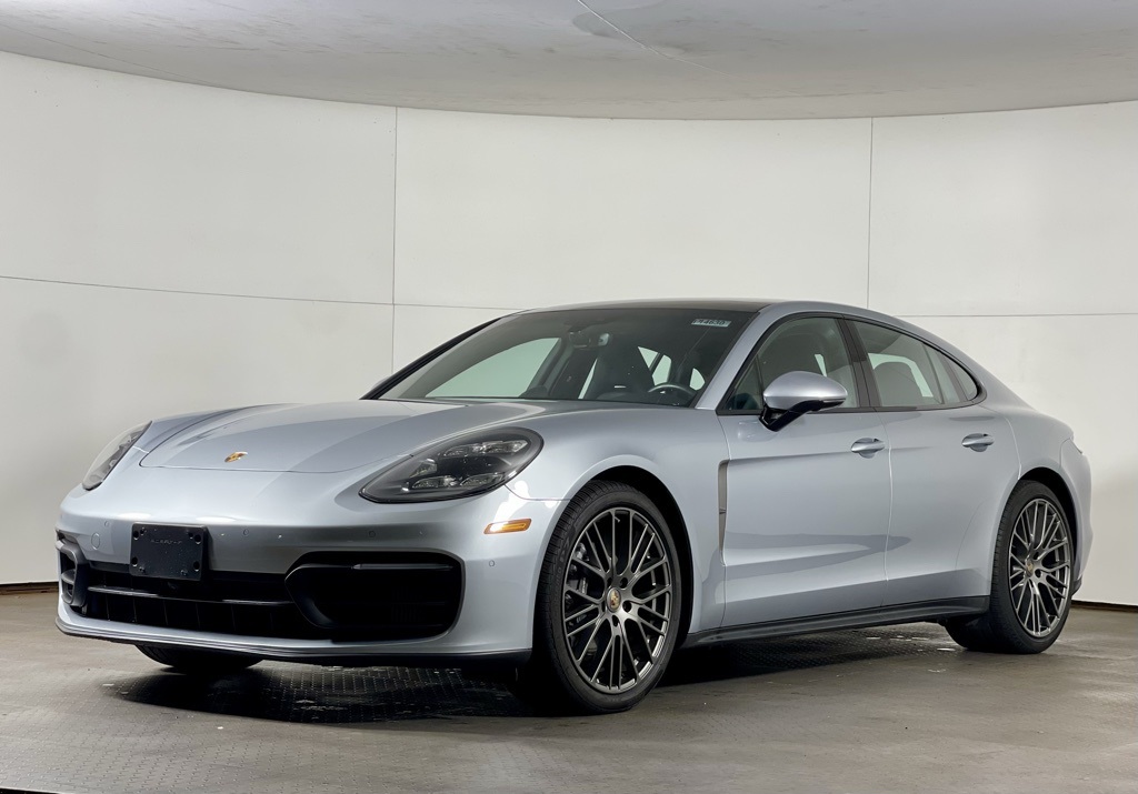 2022 Porsche Panamera