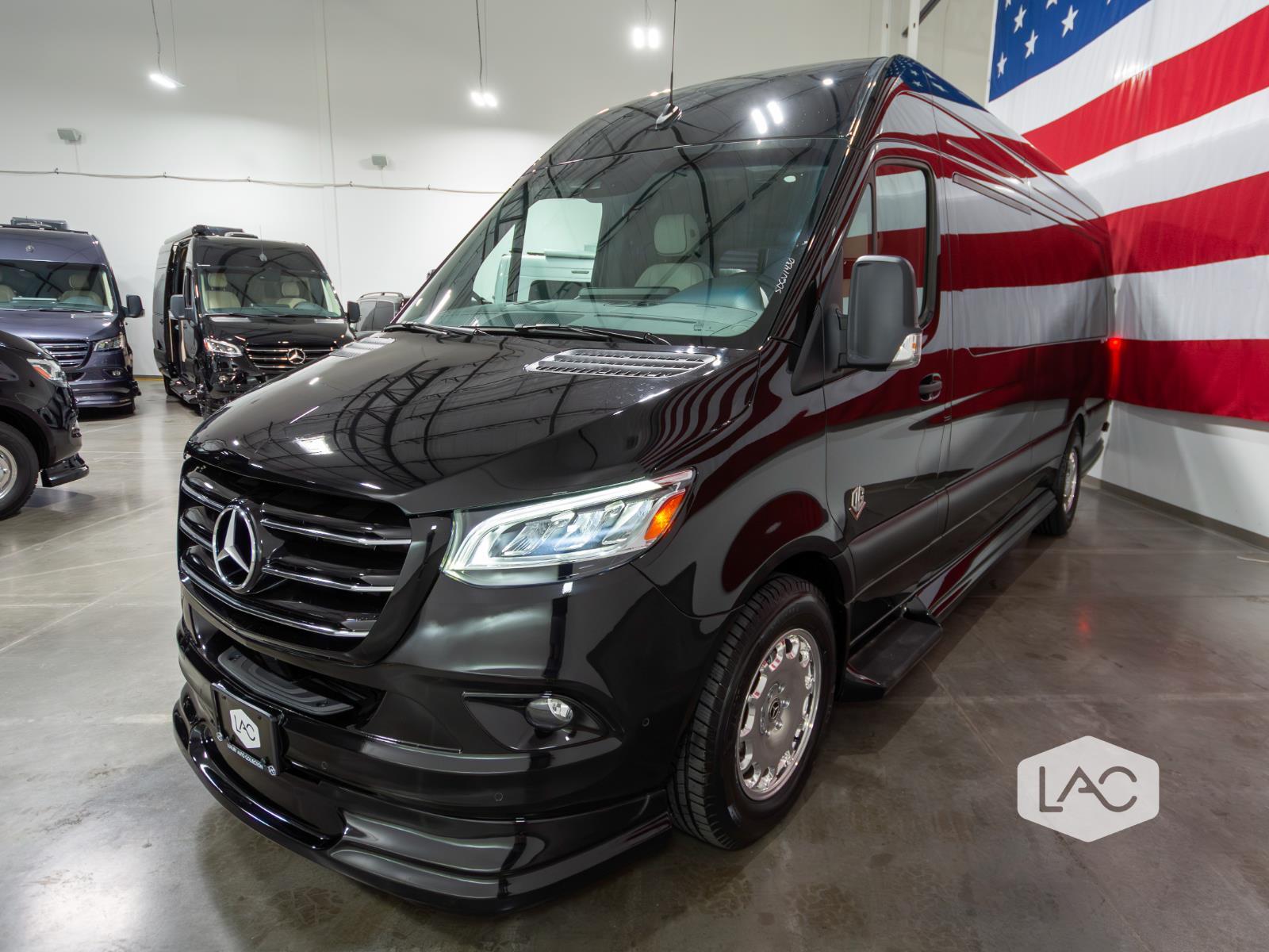 2024 Mercedes Benz Sprinter 3500 photo 17