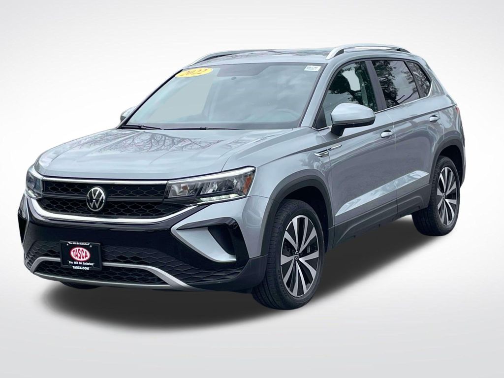 2022 Volkswagen Taos SE photo 3
