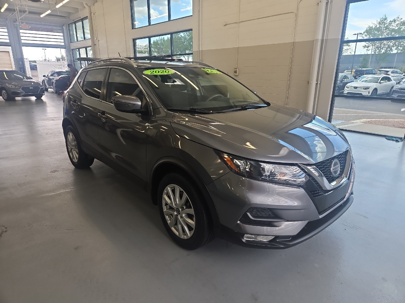 Used 2020 GRAY Nissan SV image 3