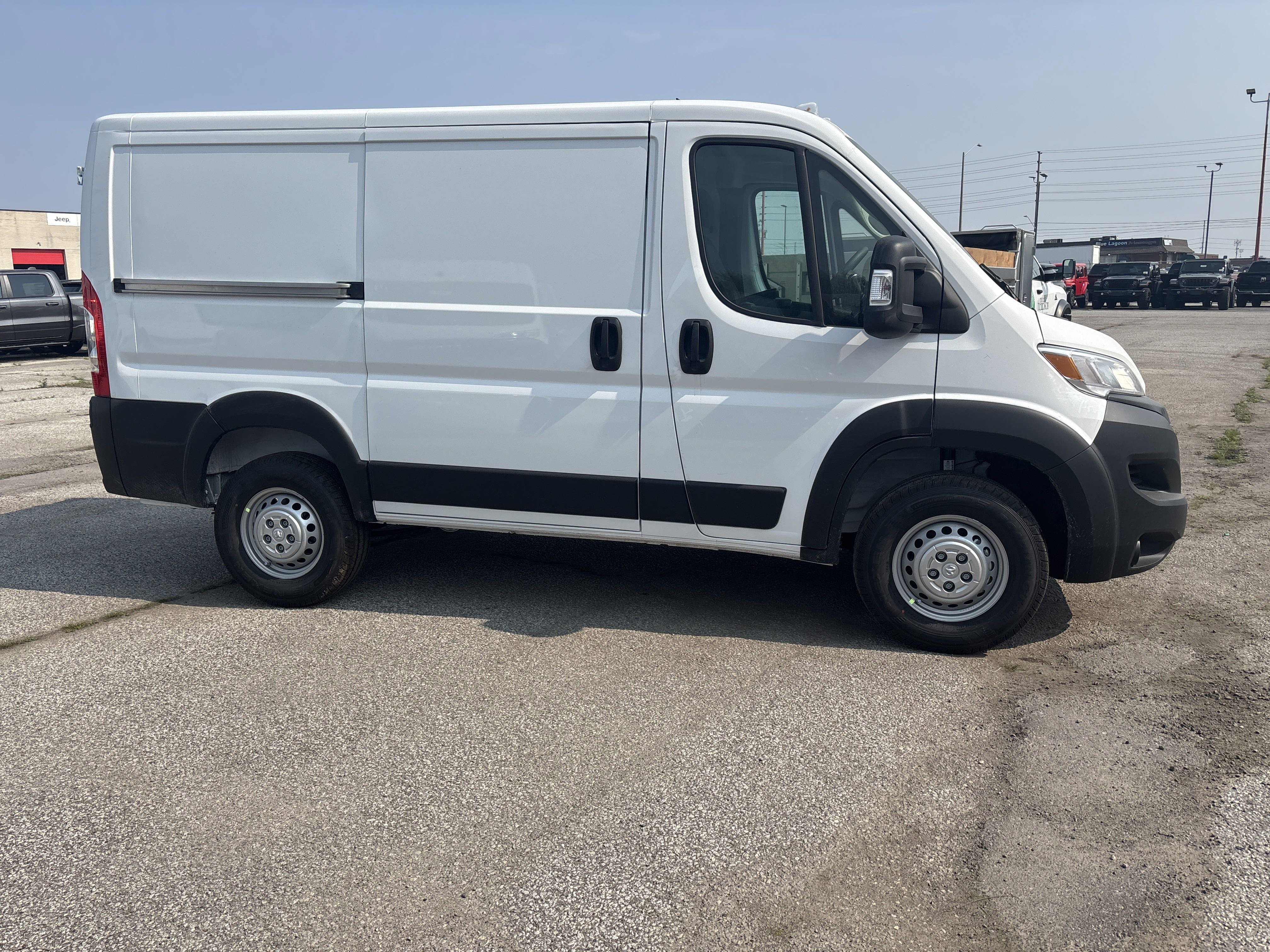 New 2025 Bright White Ram Tradesman image 4