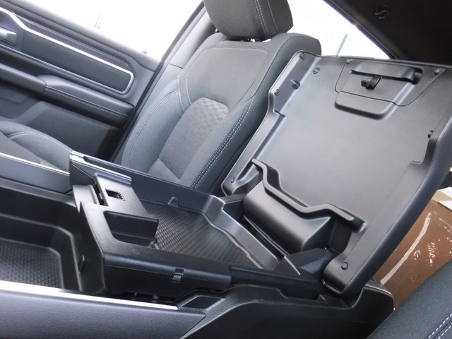 2025 Ram 1500 Big Horn photo 12