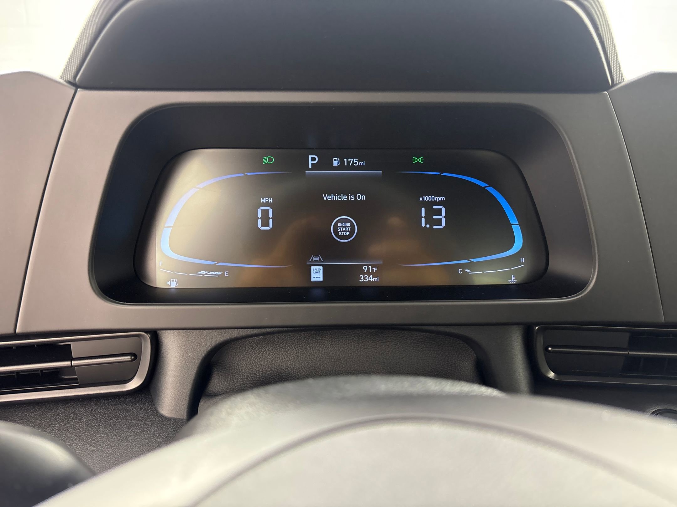 2025 Hyundai Elantra SEL Sport photo 18