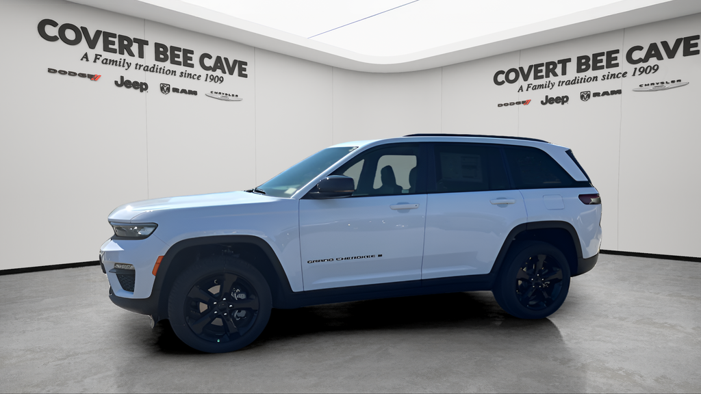 2025 Jeep Grand Cherokee Limited photo 3