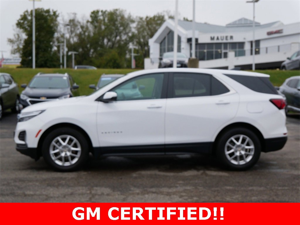 2022 Chevrolet Equinox LT photo 3