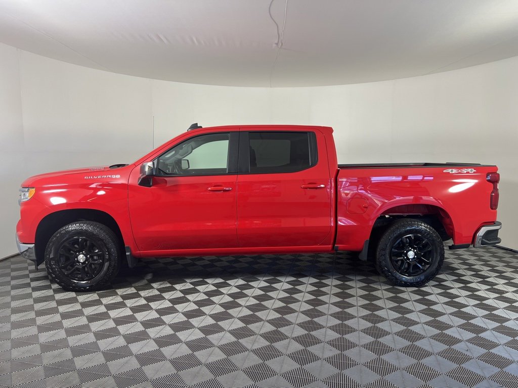 2025 Chevrolet Silverado 1500 LT photo 6