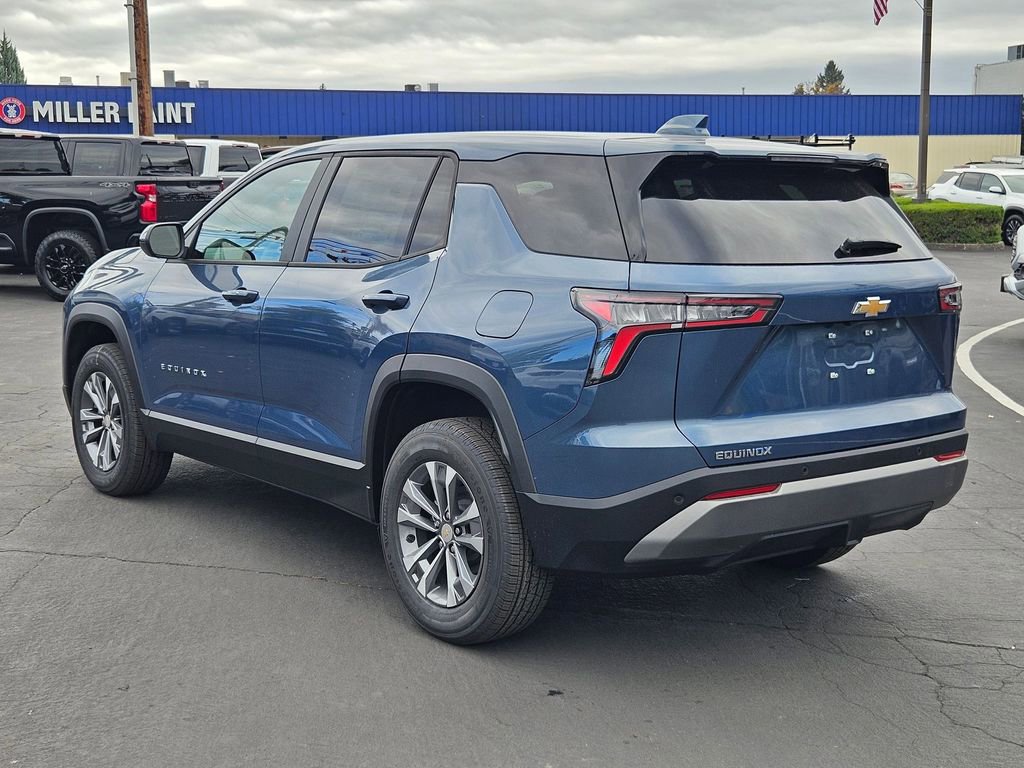 2026 Chevrolet Equinox LT photo 4