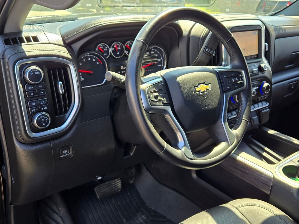 2022 Chevrolet Silverado 1500 LTZ photo 18