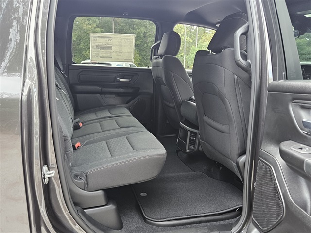 2025 Ram 1500 Tradesman photo 14