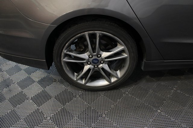 2013 Ford Fusion Titanium photo 26