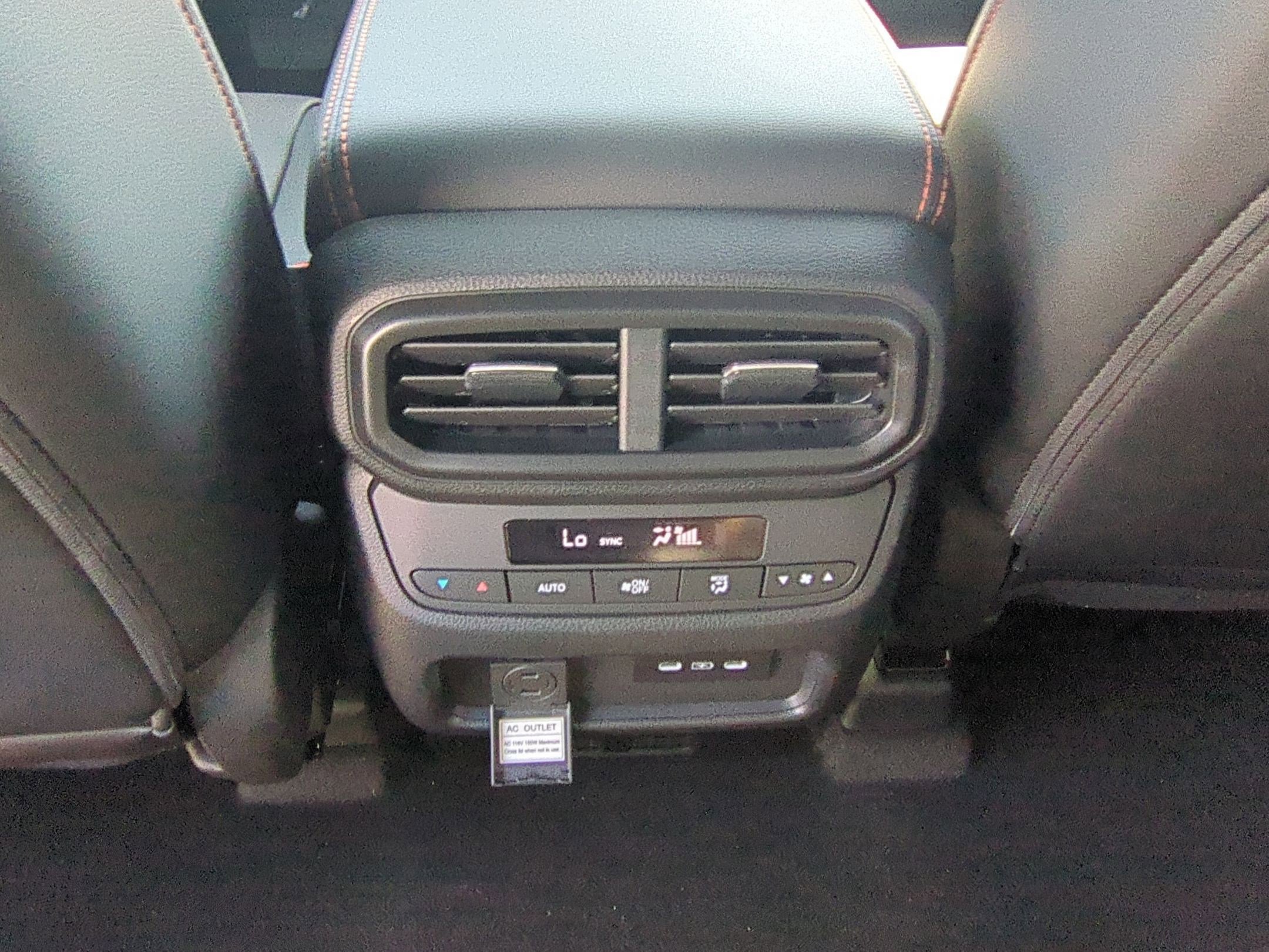 2025 Honda Pilot TrailSport photo 12
