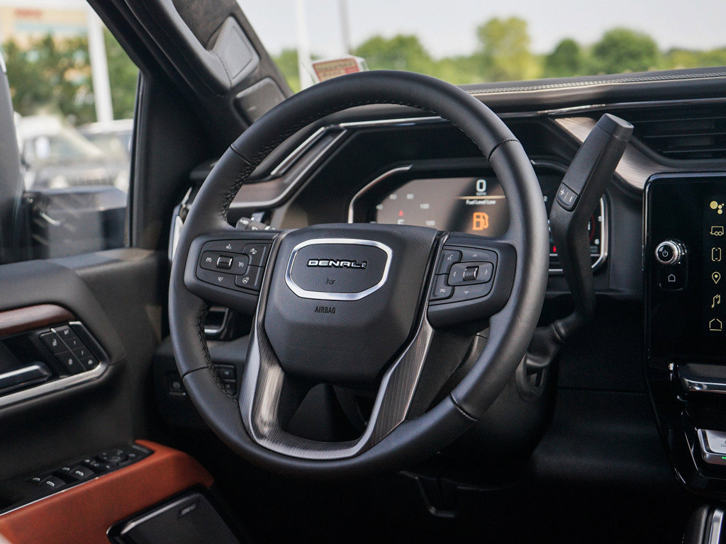 2025 Gmc Sierra 3500 HD Denali Ultimate photo 10