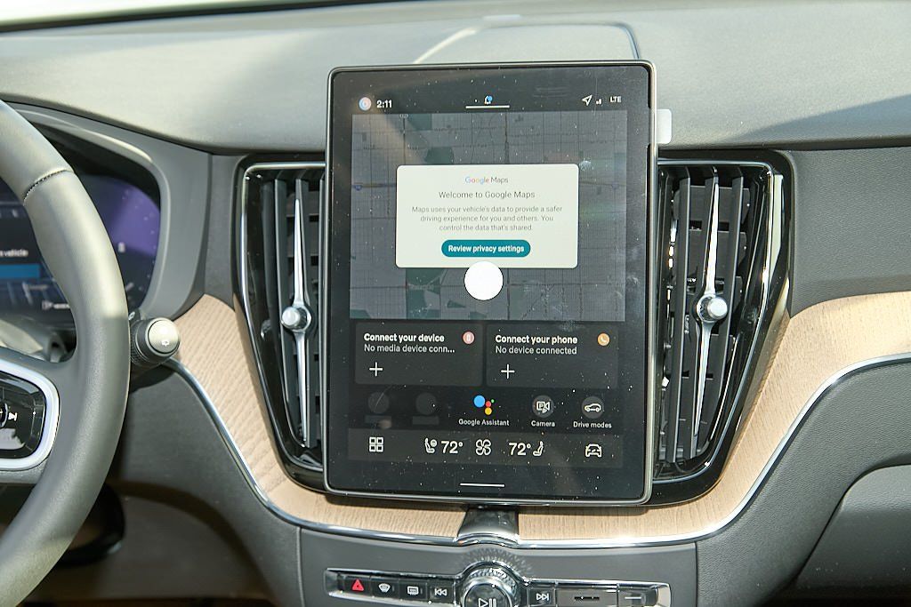 2026 VOLVO XC60 - Image 24