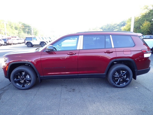 2025 Jeep Grand Cherokee Limited photo 2