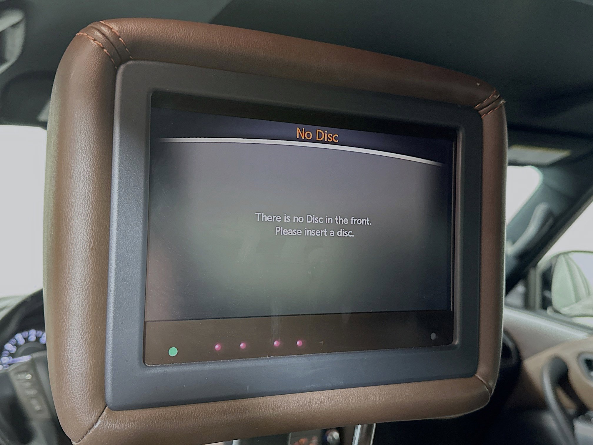 2019 Nissan Armada Platinum photo 26