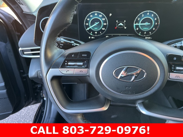 2023 Hyundai Elantra SEL photo 19