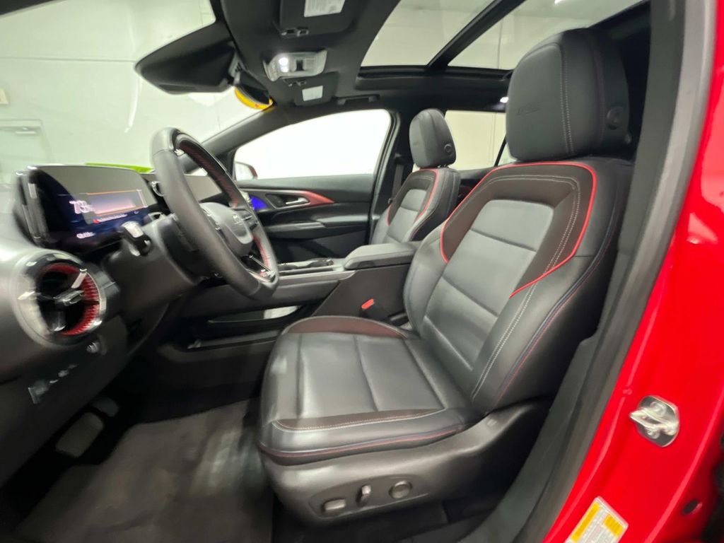 2024 Chevrolet Equinox EV 3LT photo 11