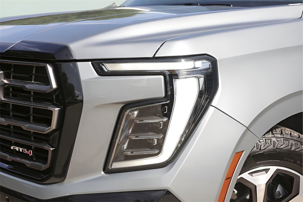 2025 Gmc Yukon AT4 Ultimate photo 2