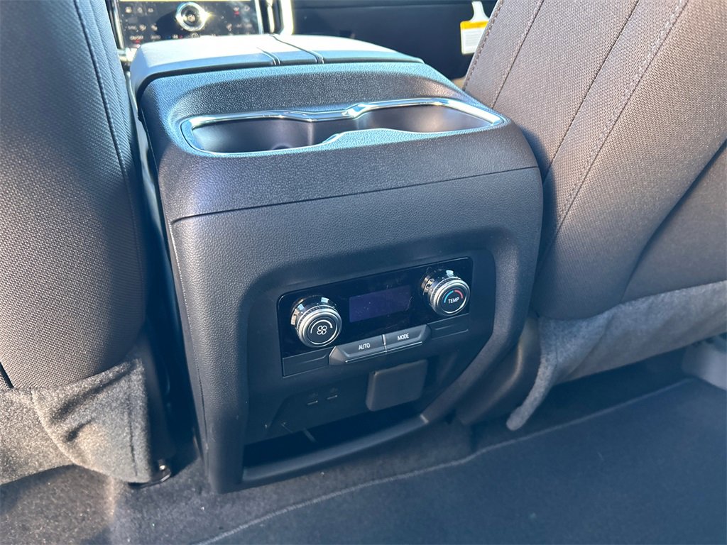 2026 GMC ACADIA - Image 30