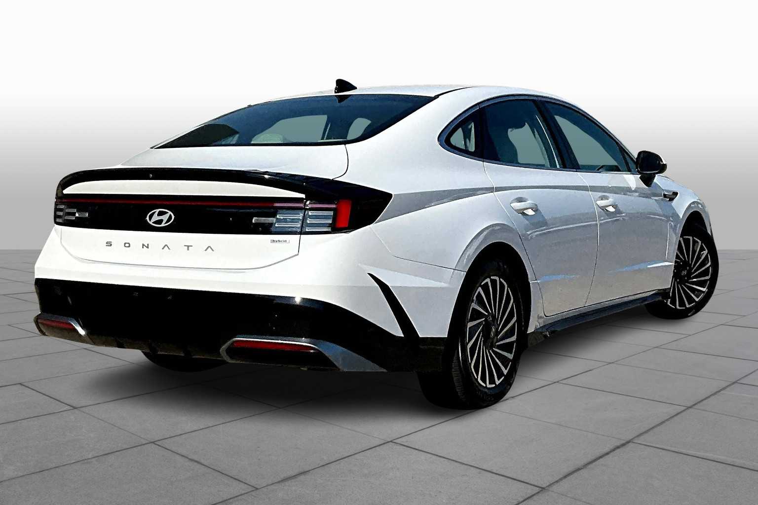 2024 Hyundai Sonata Hybrid SEL photo 11