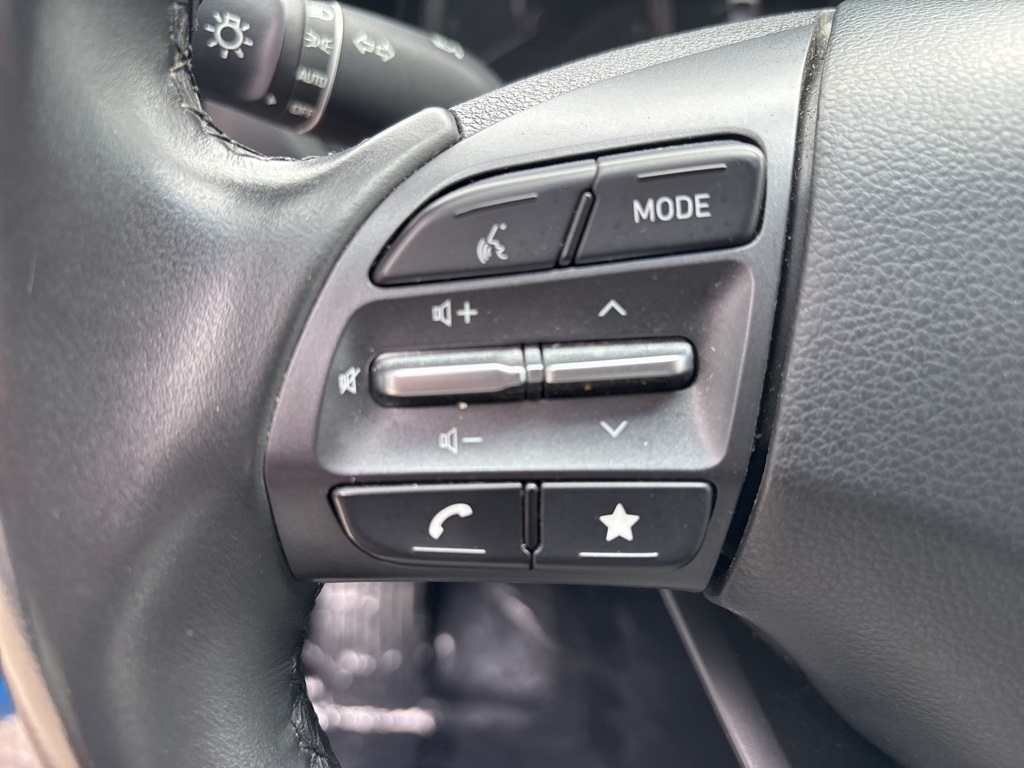 2022 Hyundai Kona SEL photo 21
