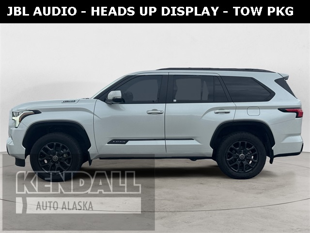 2024 Toyota Sequoia Platinum photo 2