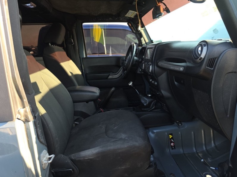 2015 Jeep Wrangler Sport photo 7