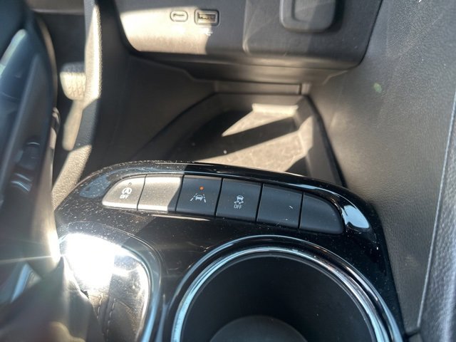 2024 Buick Encore GX Sport Touring photo 14