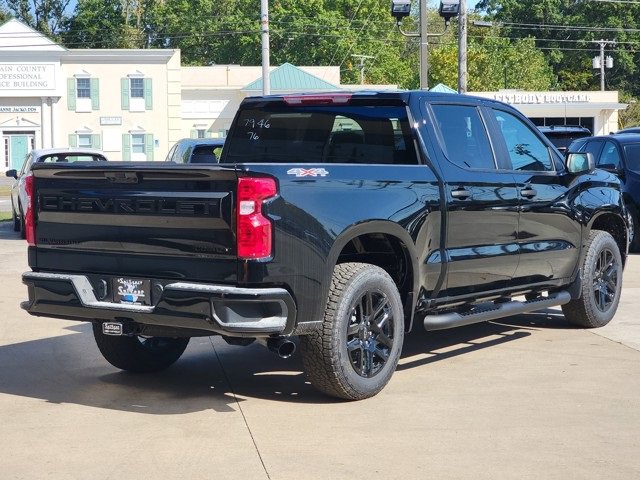 2026 Chevrolet Silverado 1500 Custom photo 4