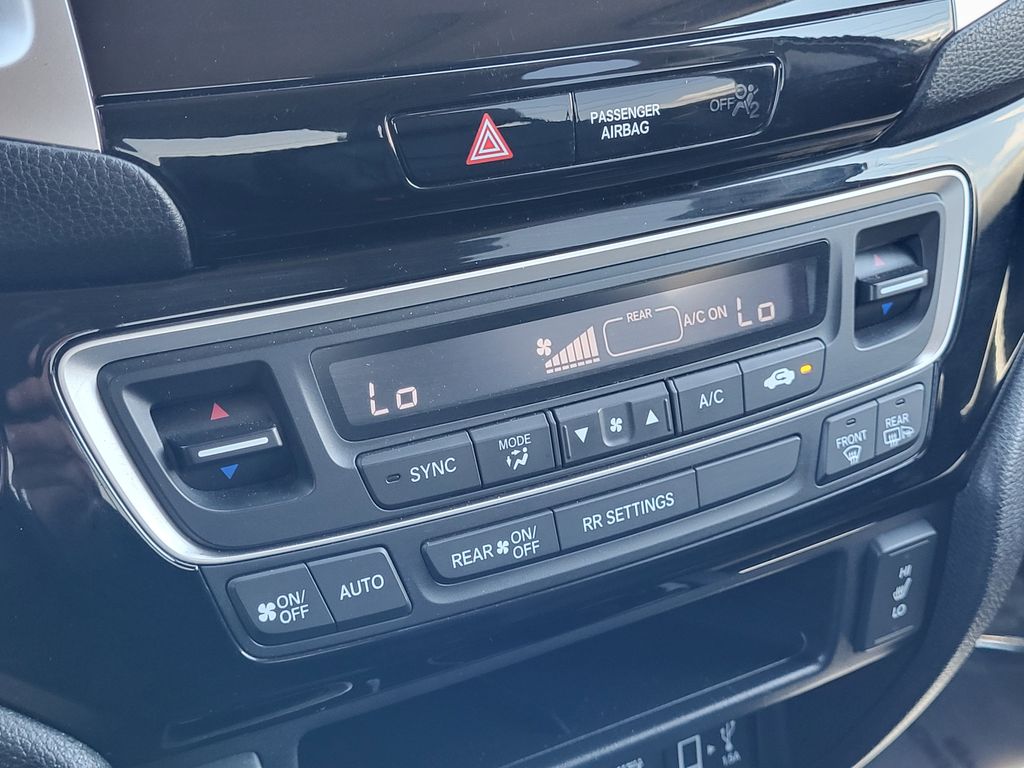 2019 Honda Ridgeline RTL-E photo 16