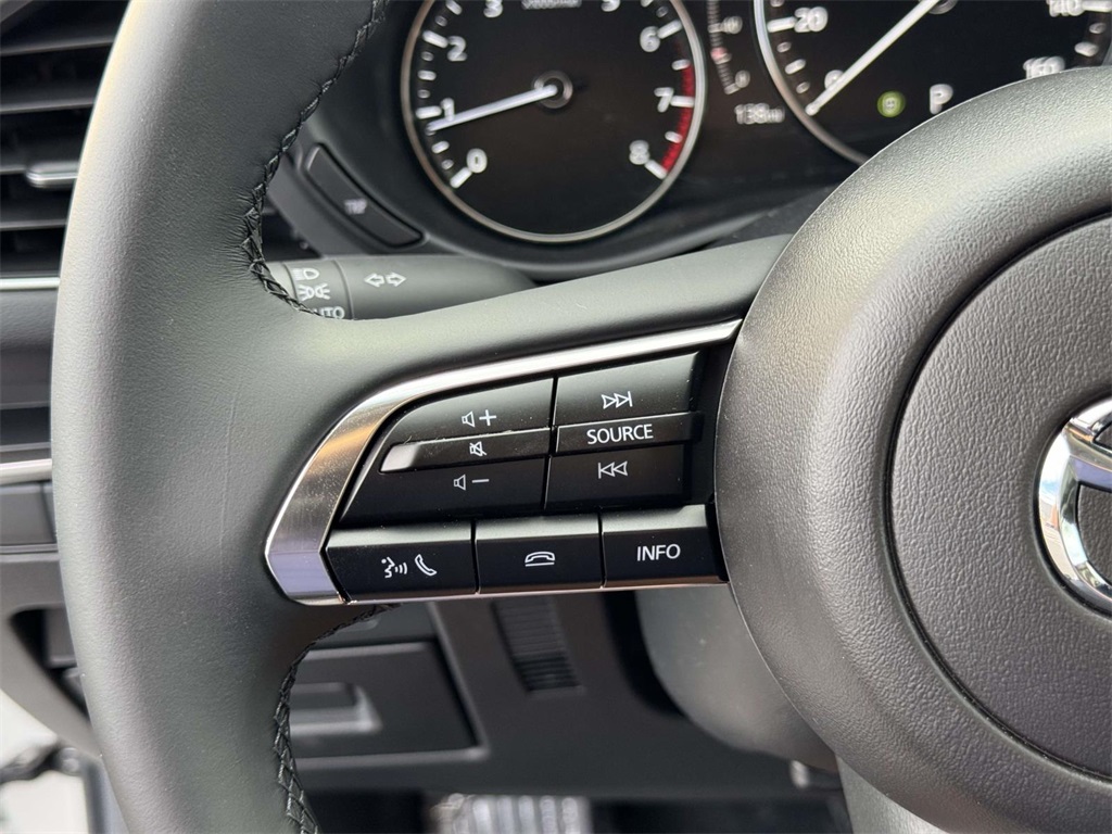 2025 Mazda Mazda3 2.5 Select Sport Base photo 21