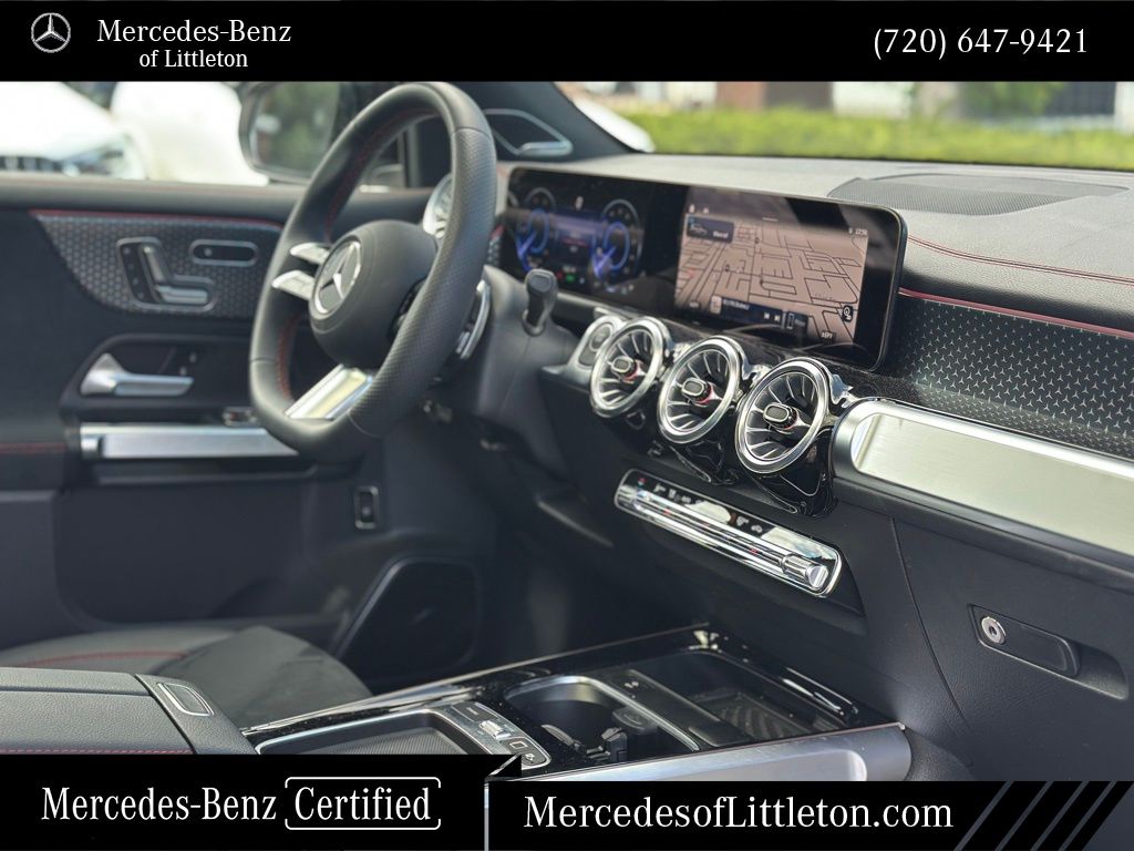 2025 Mercedes Benz EQB photo 22